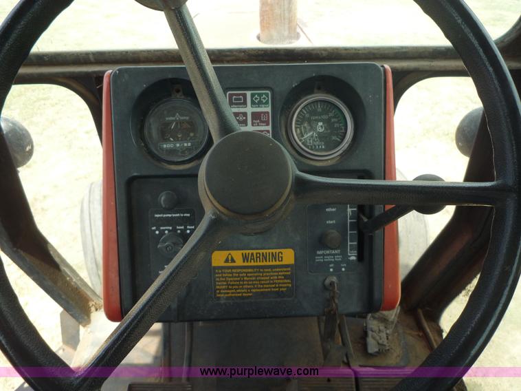 image for item 2162 1978 Allis Chalmers 7045 tractor