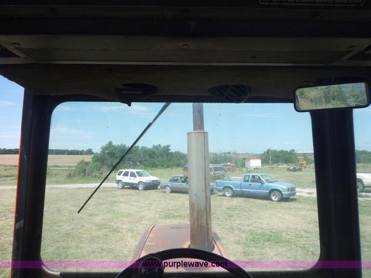 image for item 2162 1978 Allis Chalmers 7045 tractor