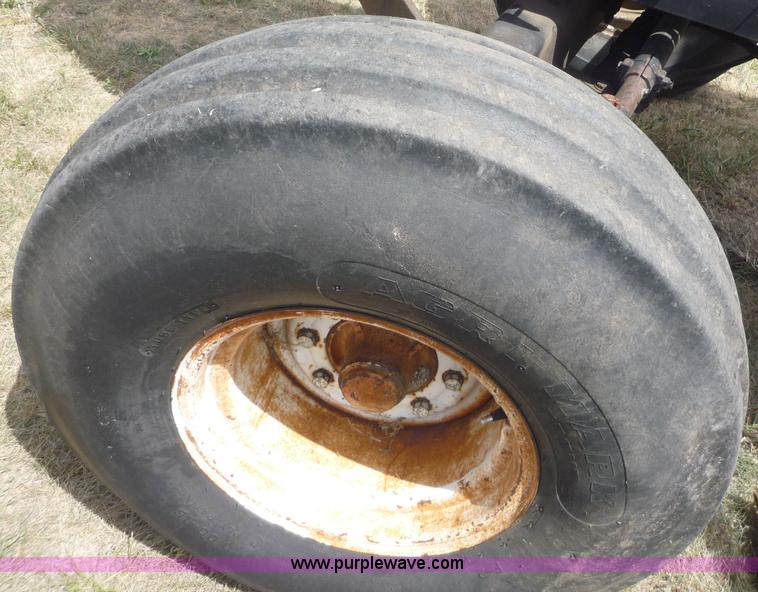 image for item 2162 1978 Allis Chalmers 7045 tractor