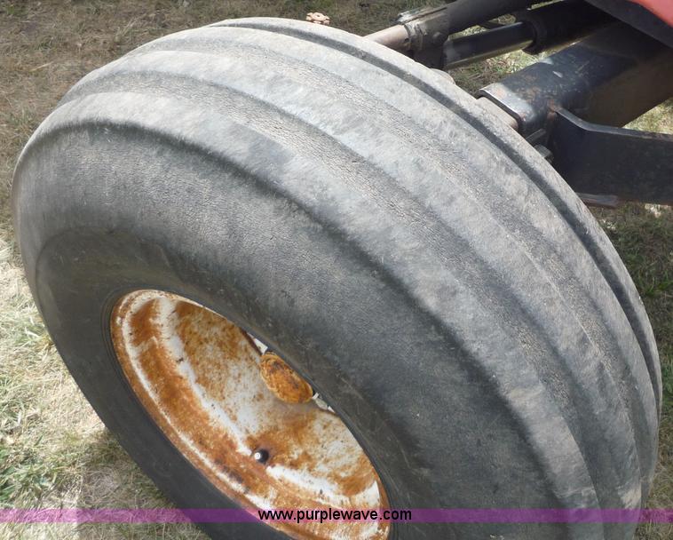 image for item 2162 1978 Allis Chalmers 7045 tractor