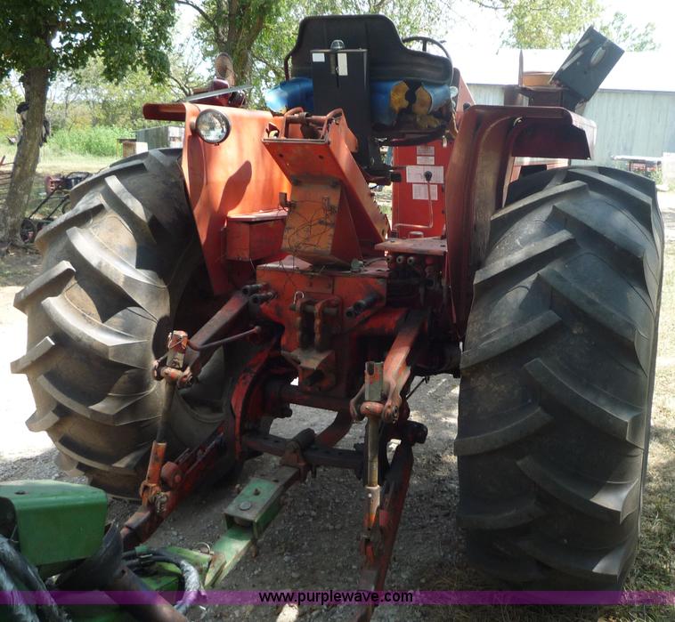 image for item 2172 Allis-Chalmers 180 tractor
