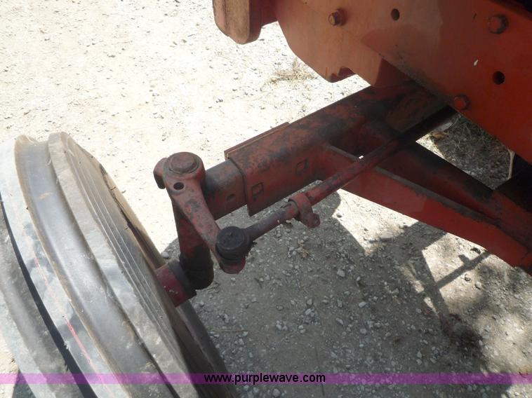 image for item 2172 Allis-Chalmers 180 tractor