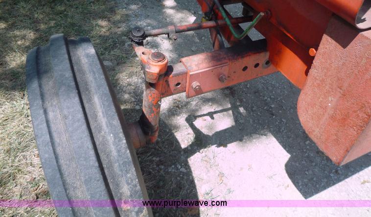 image for item 2172 Allis-Chalmers 180 tractor