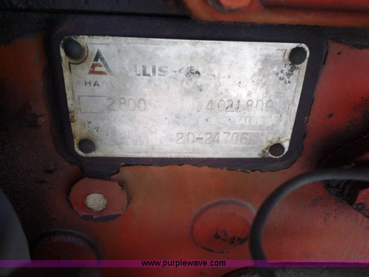 image for item 2172 Allis-Chalmers 180 tractor