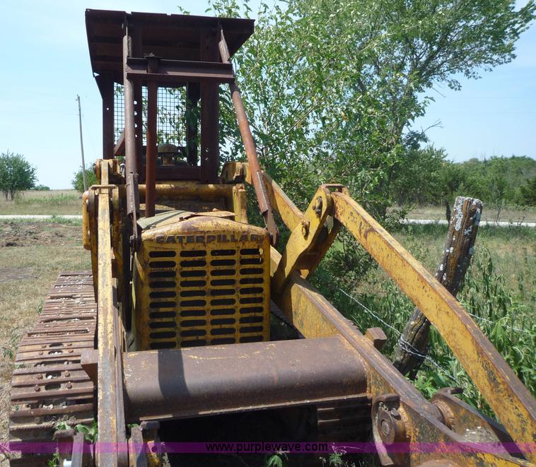 image for item 2175 1959 Caterpillar 955 track loader