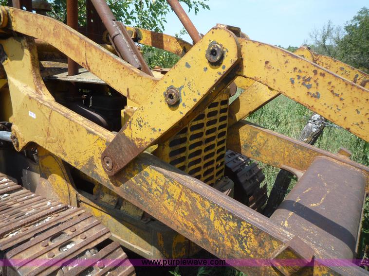image for item 2175 1959 Caterpillar 955 track loader