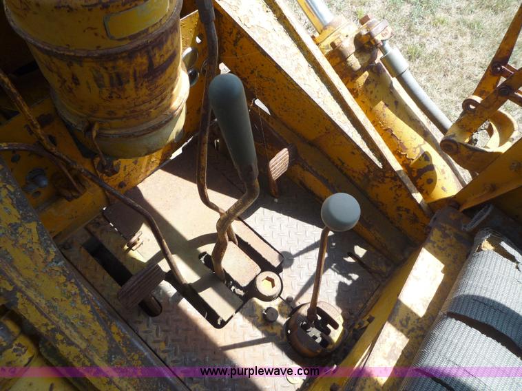 image for item 2175 1959 Caterpillar 955 track loader