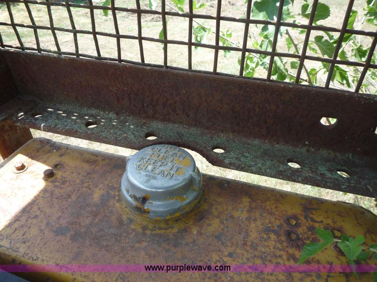 image for item 2175 1959 Caterpillar 955 track loader