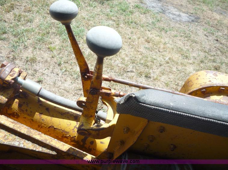image for item 2175 1959 Caterpillar 955 track loader