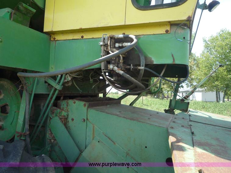 image for item 2177 John Deere 55 combine