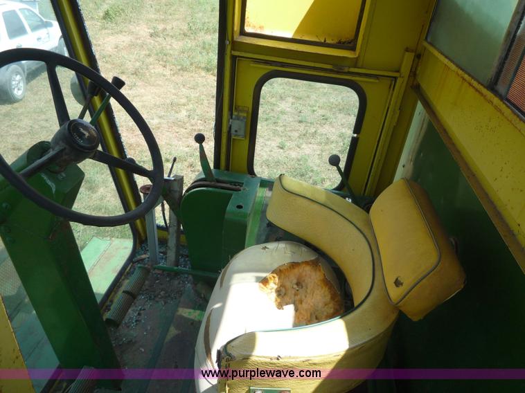 image for item 2177 John Deere 55 combine