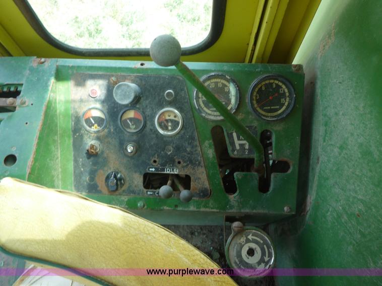 image for item 2177 John Deere 55 combine