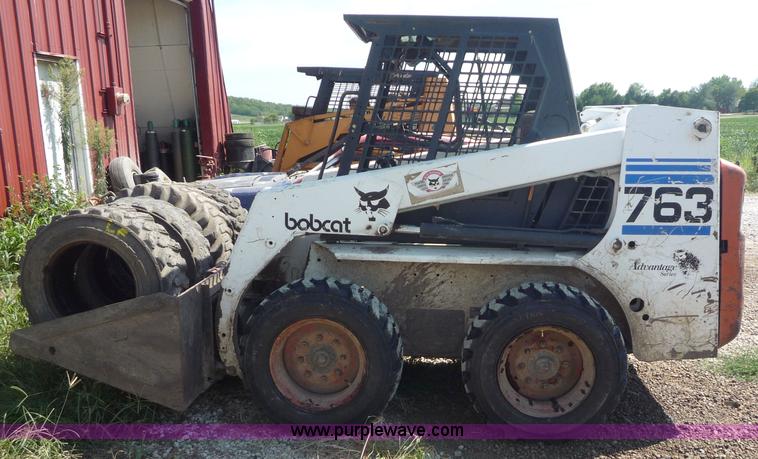 image for item 2178 1999 Bobcat 763 skid steer