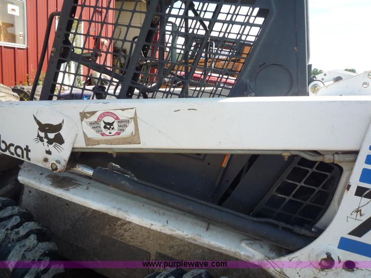 image for item 2178 1999 Bobcat 763 skid steer
