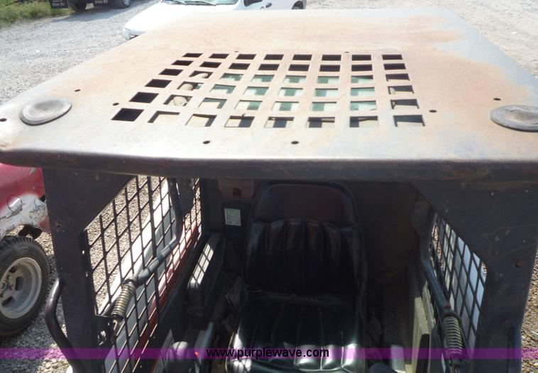 image for item 2178 1999 Bobcat 763 skid steer