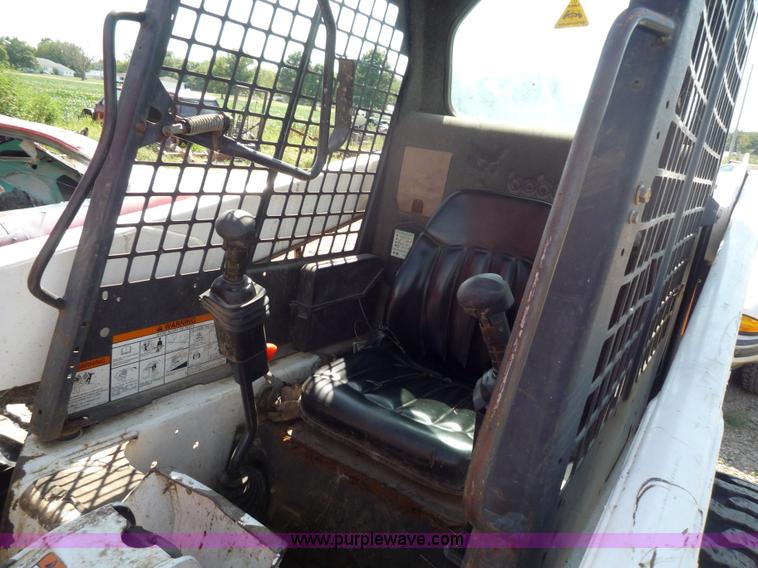 image for item 2178 1999 Bobcat 763 skid steer