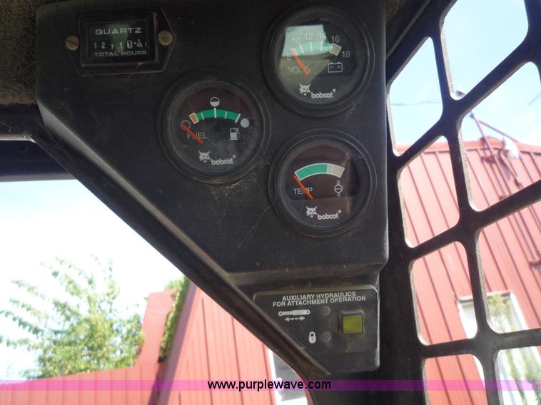 image for item 2178 1999 Bobcat 763 skid steer