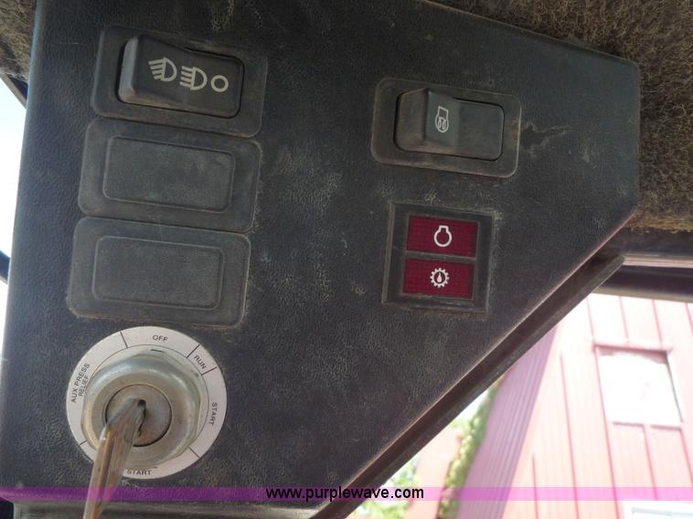 image for item 2178 1999 Bobcat 763 skid steer