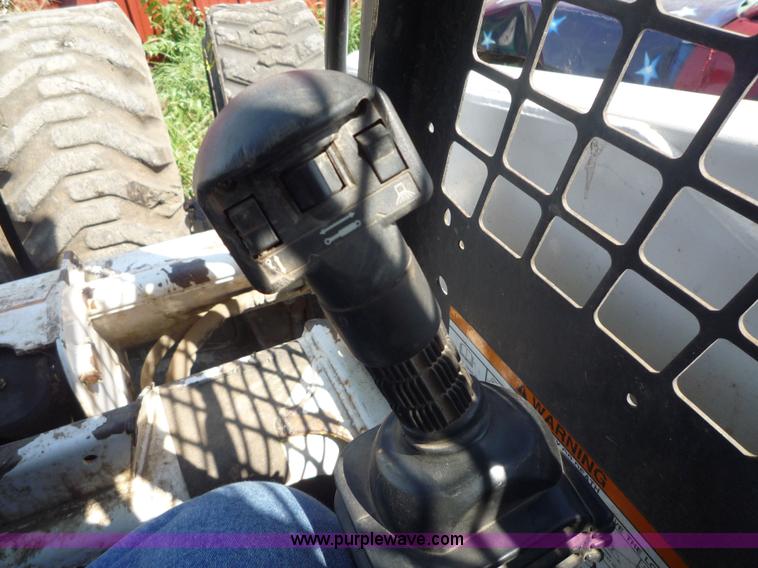 image for item 2178 1999 Bobcat 763 skid steer