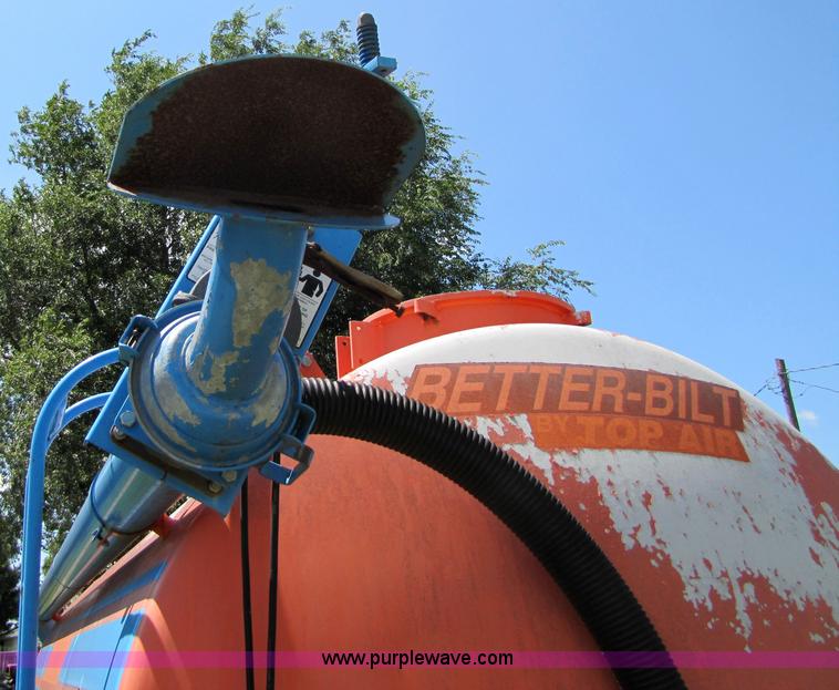 image for item 2307 1997 Betterbilt 3400 slurry spreader