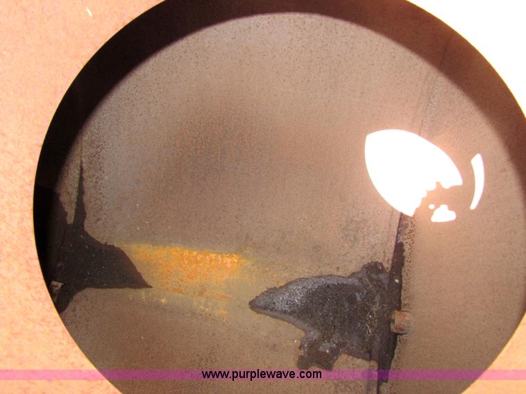 image for item 2307 1997 Betterbilt 3400 slurry spreader