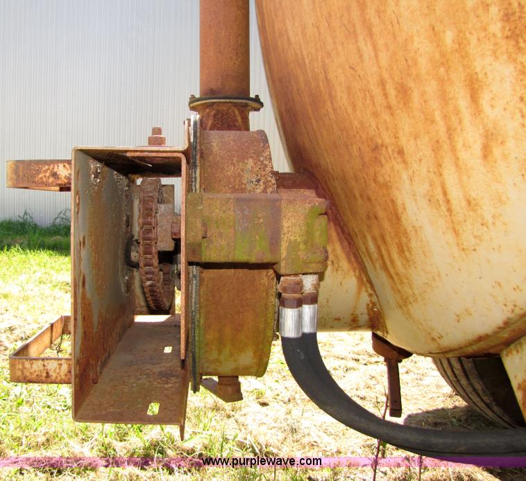 image for item 2308 1993 Clay Slurry 3200 slurry spreader