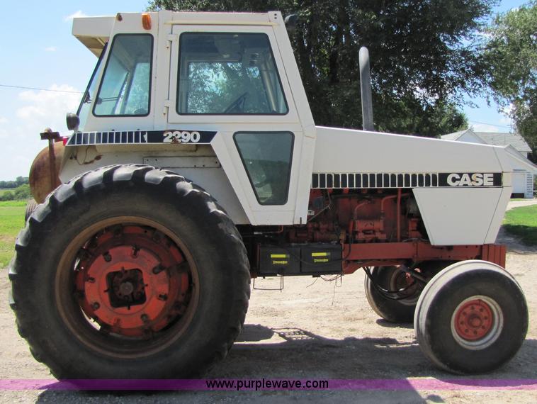 image for item 2309 1979 Case 2290 tractor