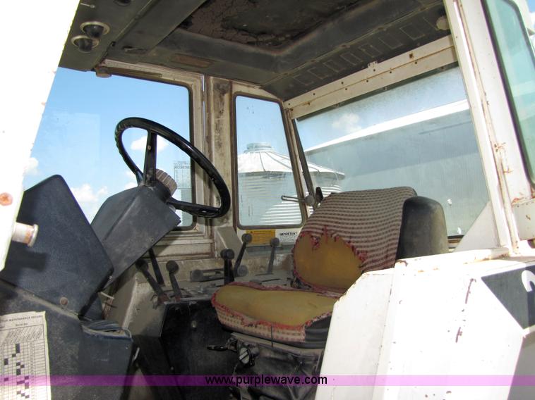 image for item 2309 1979 Case 2290 tractor