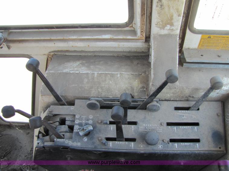 image for item 2309 1979 Case 2290 tractor