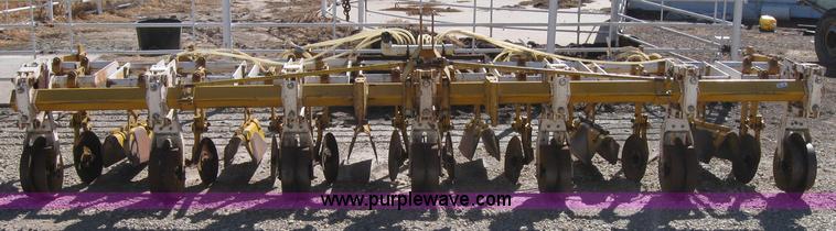 image for item 2531 Buffalo 4600 row crop cultivator