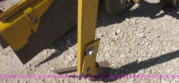 image for item 2531 Buffalo 4600 row crop cultivator