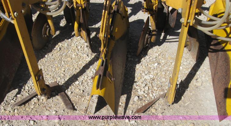 image for item 2531 Buffalo 4600 row crop cultivator