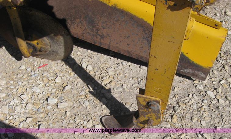 image for item 2531 Buffalo 4600 row crop cultivator