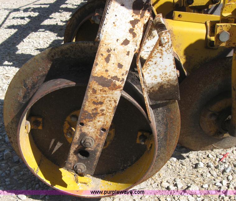 image for item 2531 Buffalo 4600 row crop cultivator