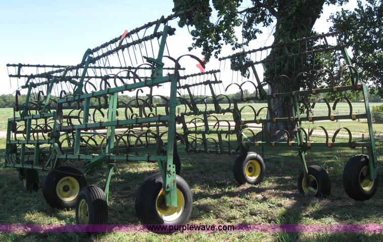 image for item 2533 Noble 48' spring tooth