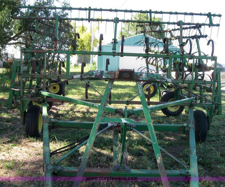 image for item 2533 Noble 48' spring tooth