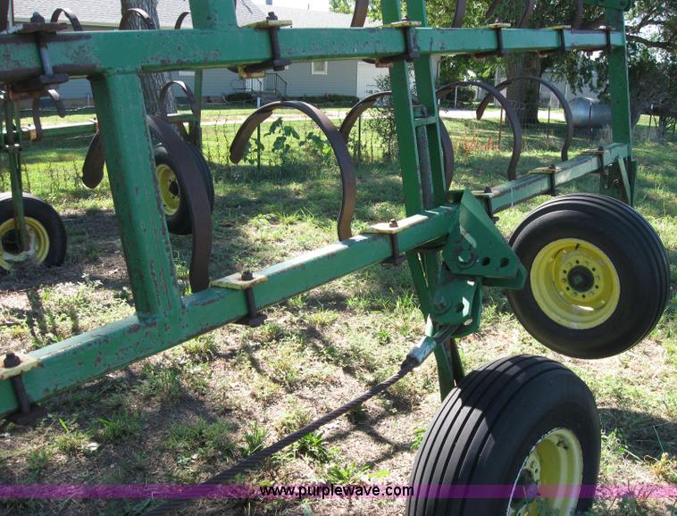 image for item 2533 Noble 48' spring tooth