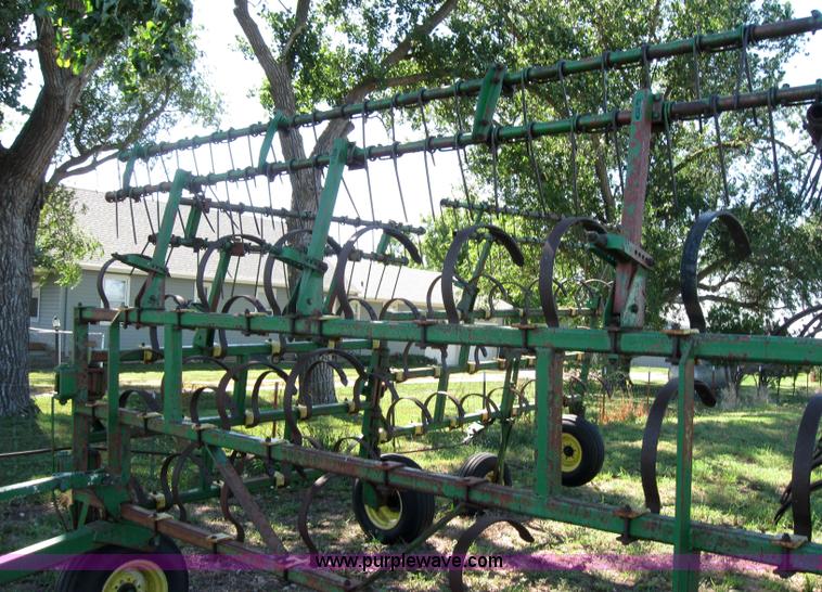 image for item 2533 Noble 48' spring tooth