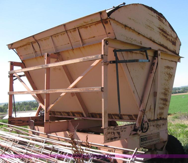image for item 2534 RMC 1200 multi-purpose dump wagon