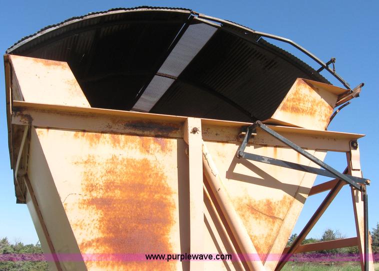 image for item 2534 RMC 1200 multi-purpose dump wagon