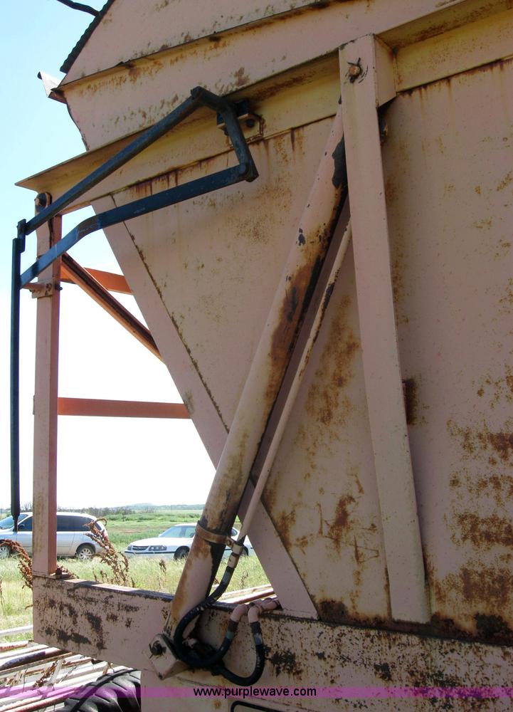 image for item 2534 RMC 1200 multi-purpose dump wagon