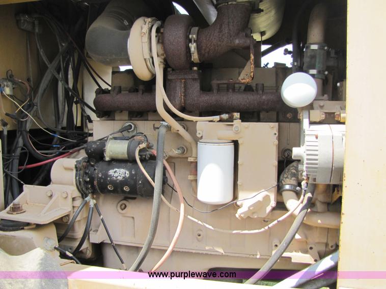 image for item 3003 1990 Ag-Chem TerraGator 004 field applicator