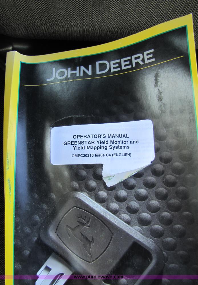 image for item 3011 1998 John Deere 9610 combine