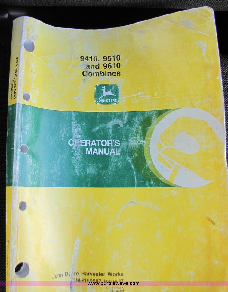 image for item 3011 1998 John Deere 9610 combine