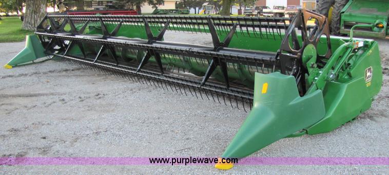 image for item 3012 1998 John Deere 925 flex platform