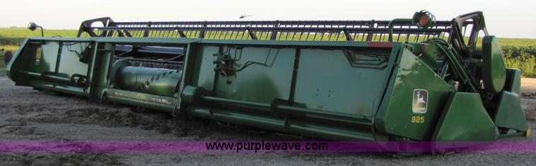 image for item 3012 1998 John Deere 925 flex platform