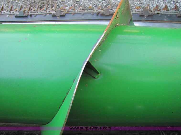 image for item 3012 1998 John Deere 925 flex platform