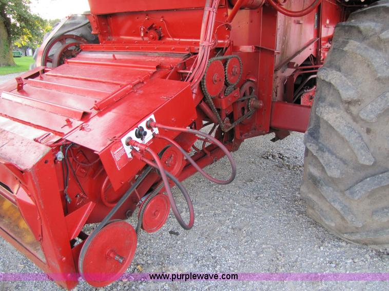 image for item 3014 1989 Case IH 1680 axial flow combine