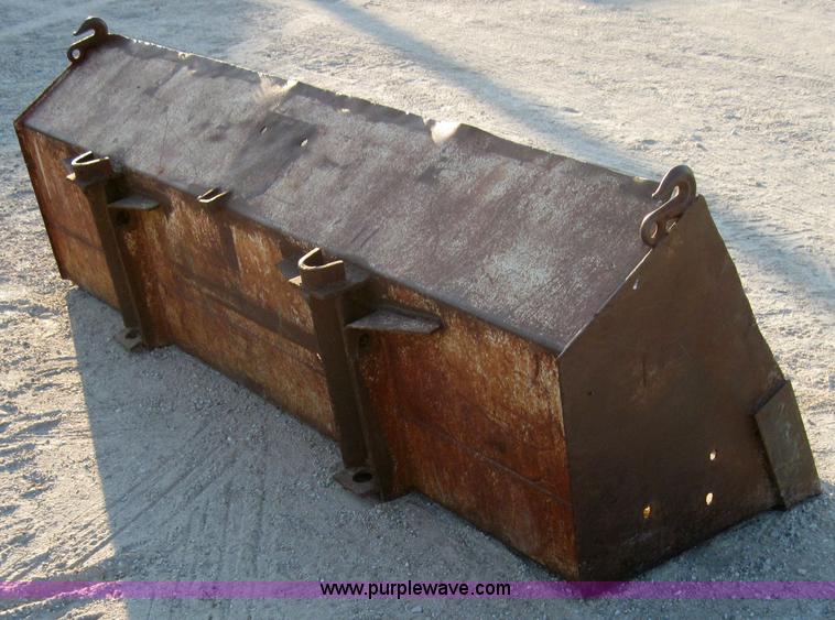 image for item 3018 1972 John Deere 4020 tractor with loader