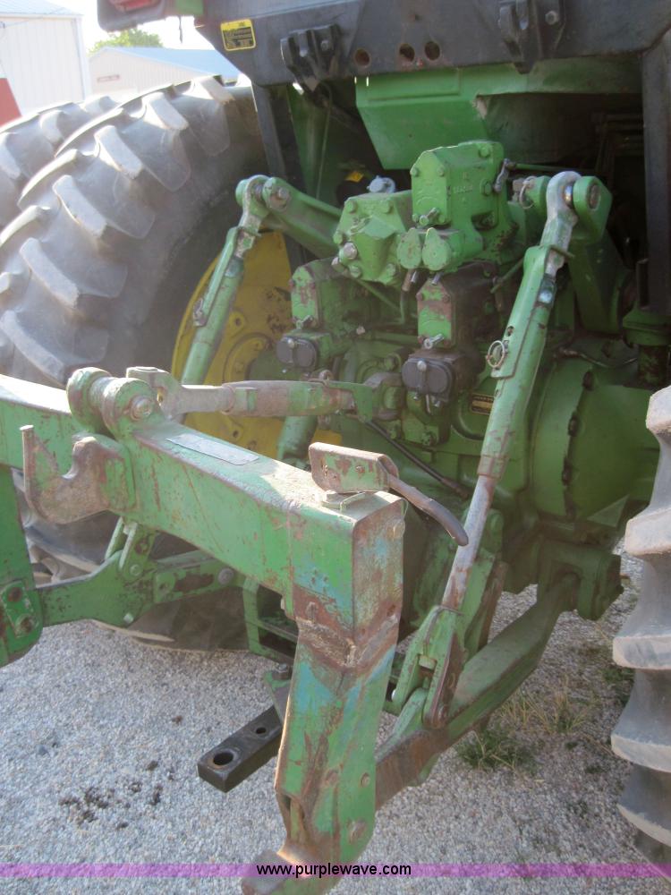 image for item 3019 1979 John Deere 4640 tractor